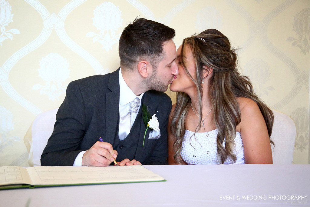 "You may kiss the Bride" - Karl Drage, Raunds wedding photographer.